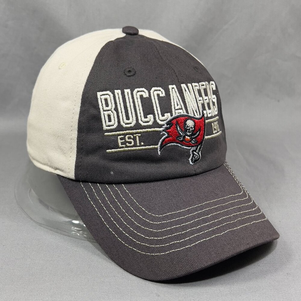 NFL Team Apparel Tampa Bay Buccaneers Snapback Hat Black Adjustable Dad Mens